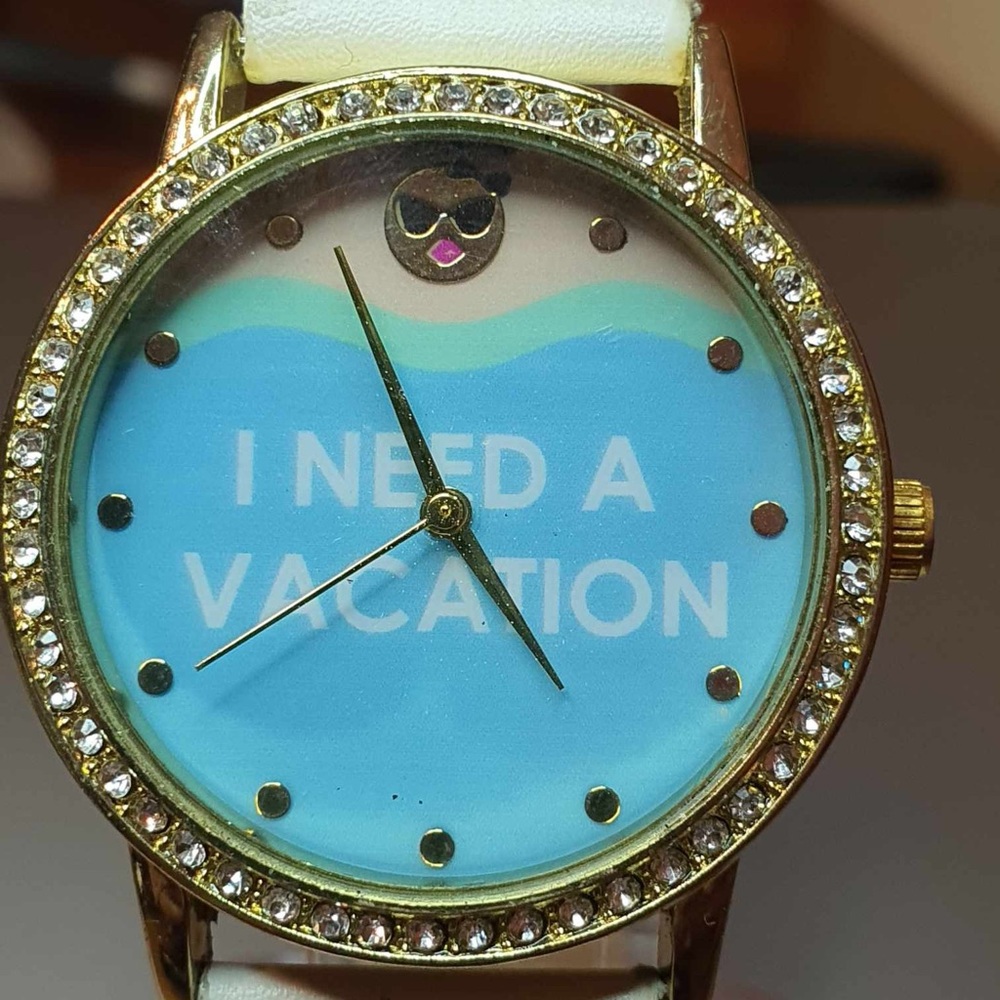 10/$20 Sailor Jane #7356 I Need A Vacation Goldtone /Blue Leather Women's Watch